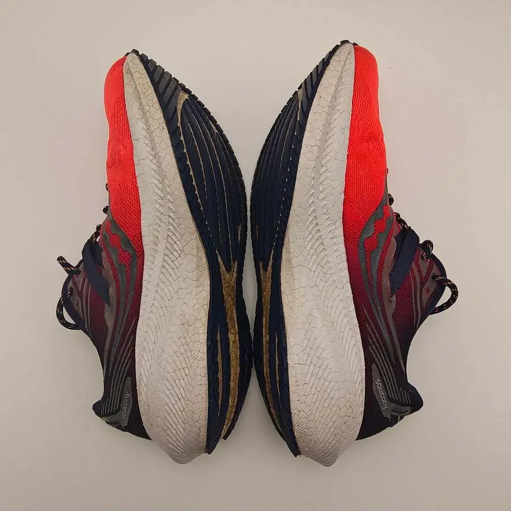 Saucony Triumph 20 Women's Running Shoes Size 7.5 Orange Navy S10759-65